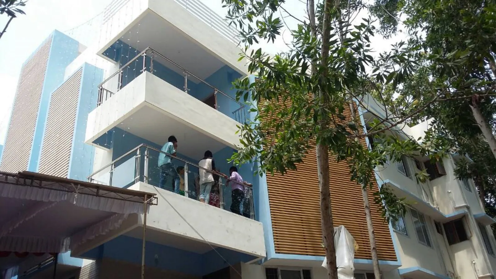 Pullanivila Apartments